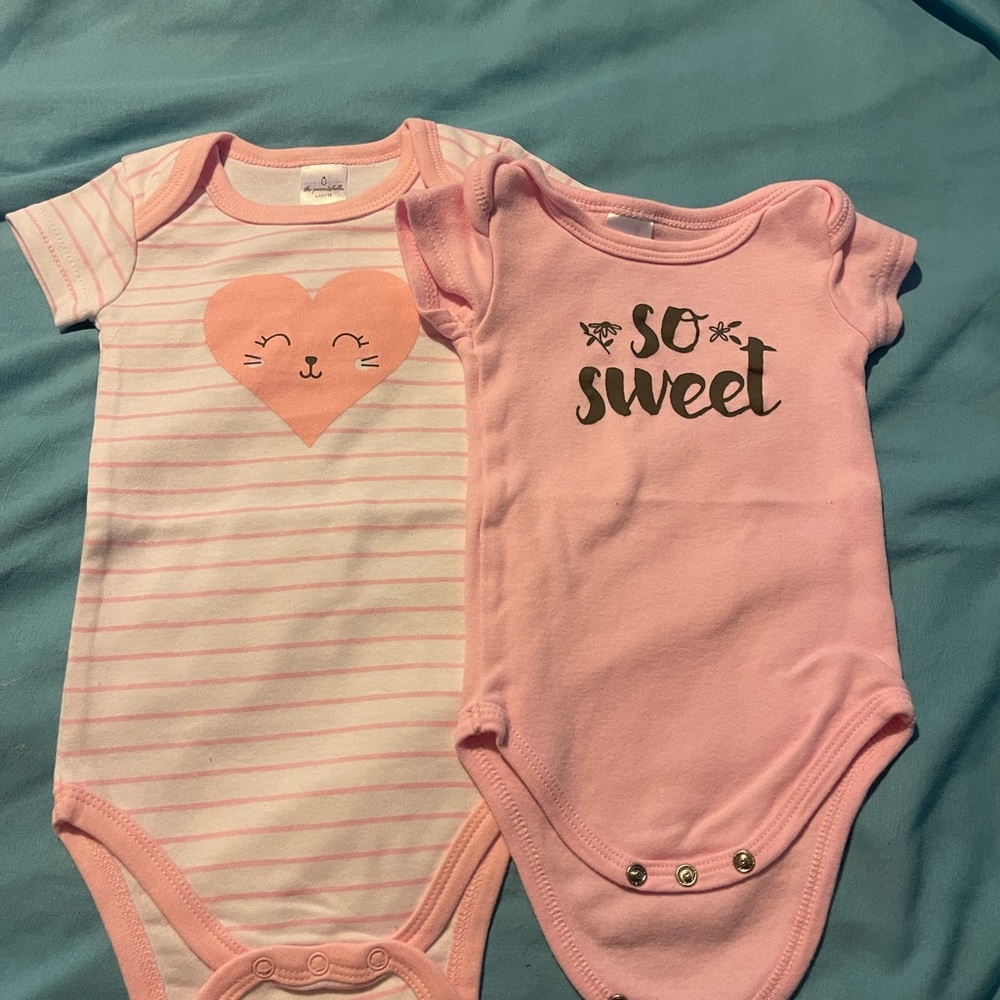 Baby essential 0-3 months onesies